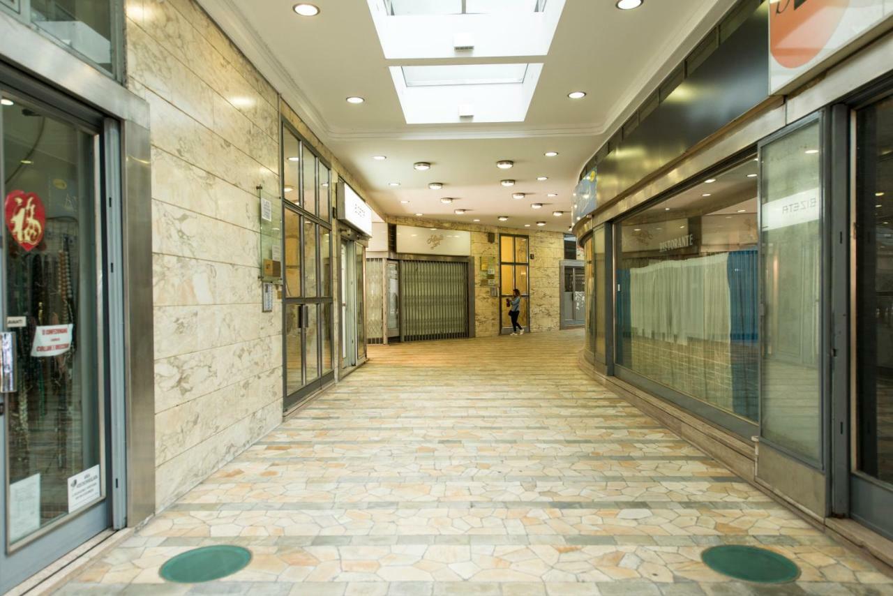 Bnbutler - Duomo Apartment - Galleria Unione Mailand Exterior foto