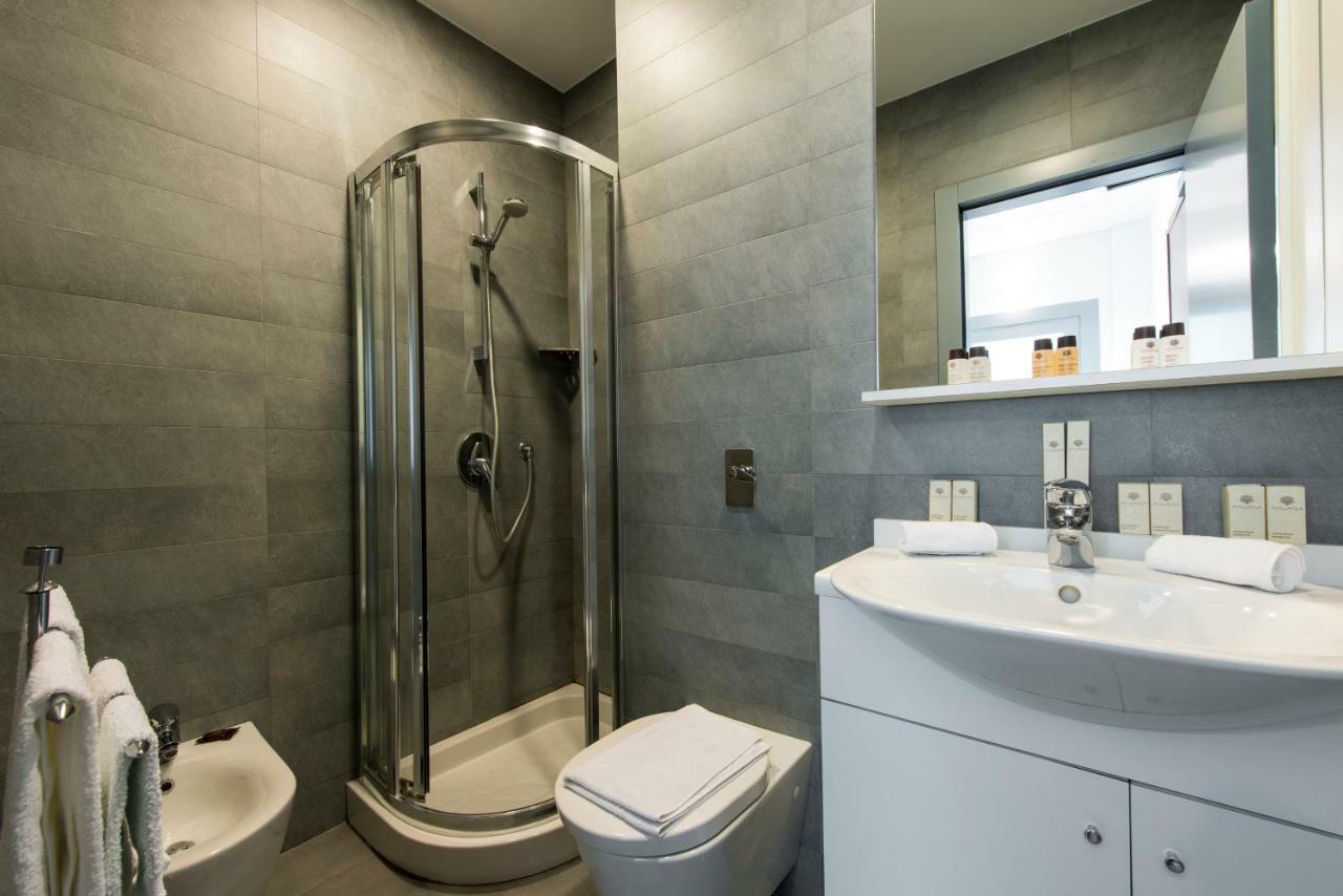 Bnbutler - Duomo Apartment - Galleria Unione Mailand Exterior foto